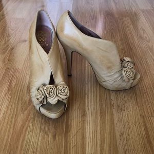 Vince Camuto Tan Leather Platforms